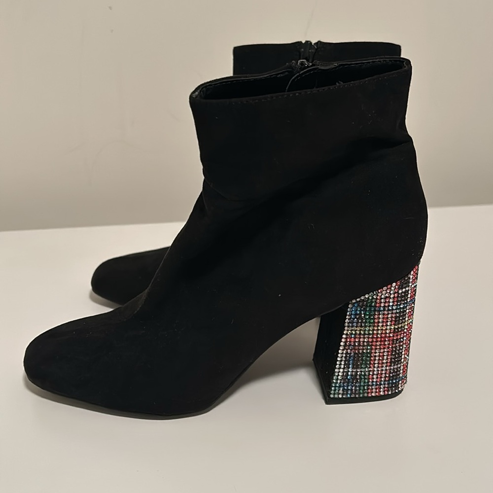 Black ankle boots with glitter hills LIKE NEW